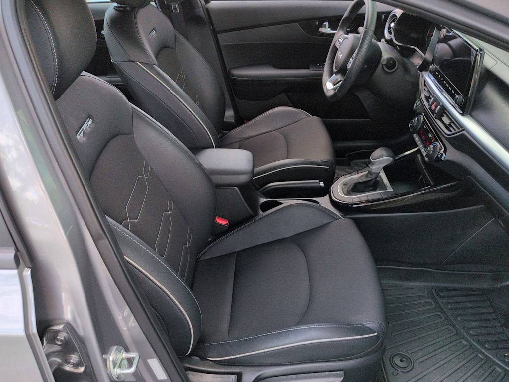 Thumbnail: 2023 Kia Forte - 12