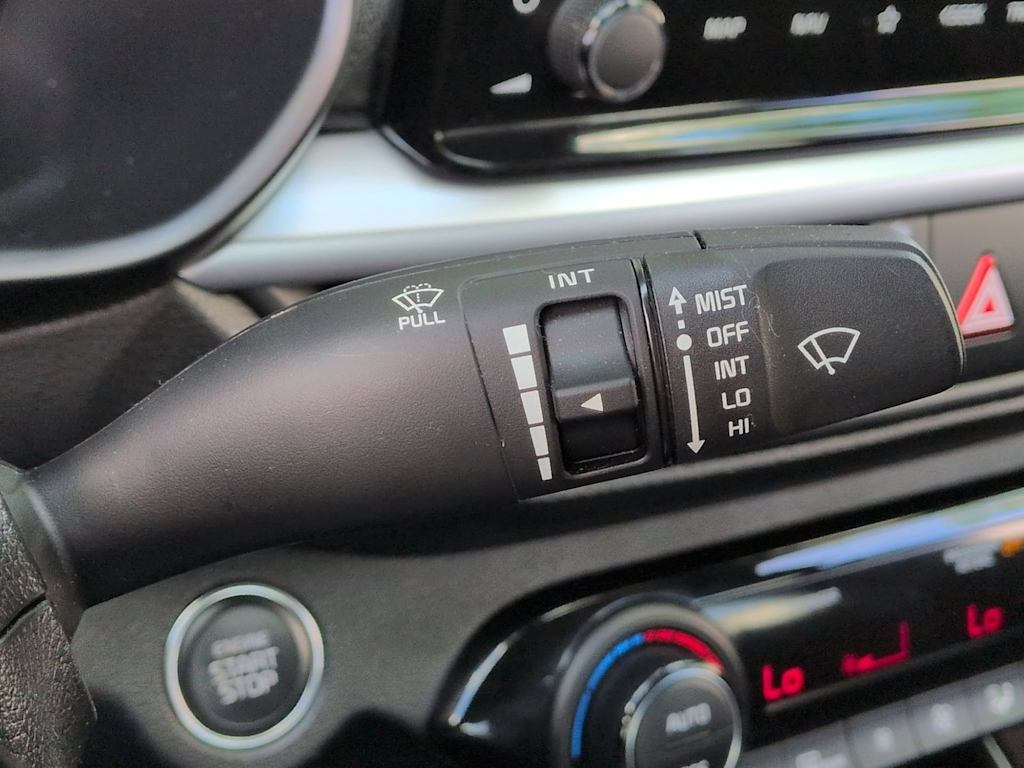Thumbnail: 2023 Kia Forte - 31