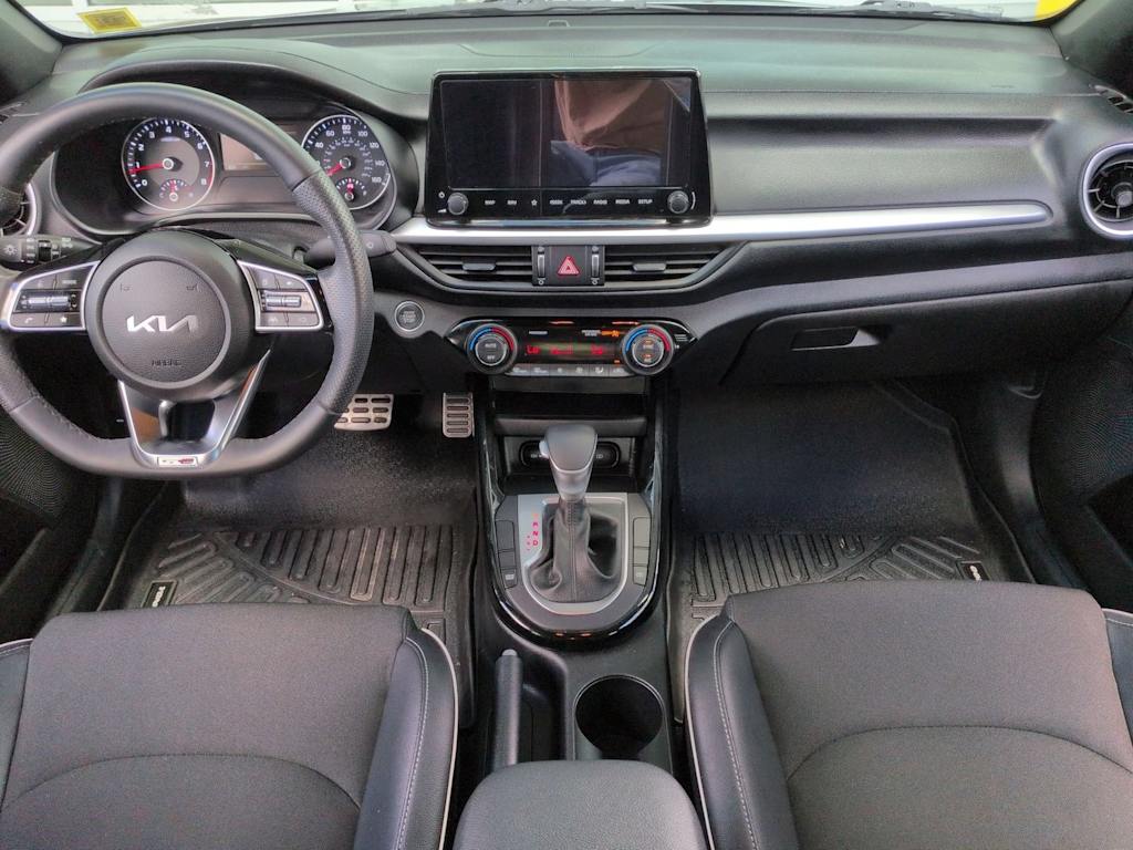 Thumbnail: 2023 Kia Forte - 10