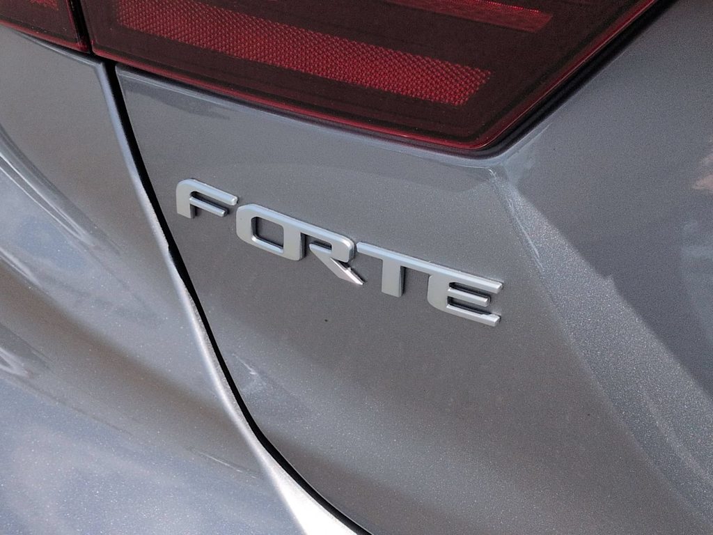 Thumbnail: 2023 Kia Forte - 7