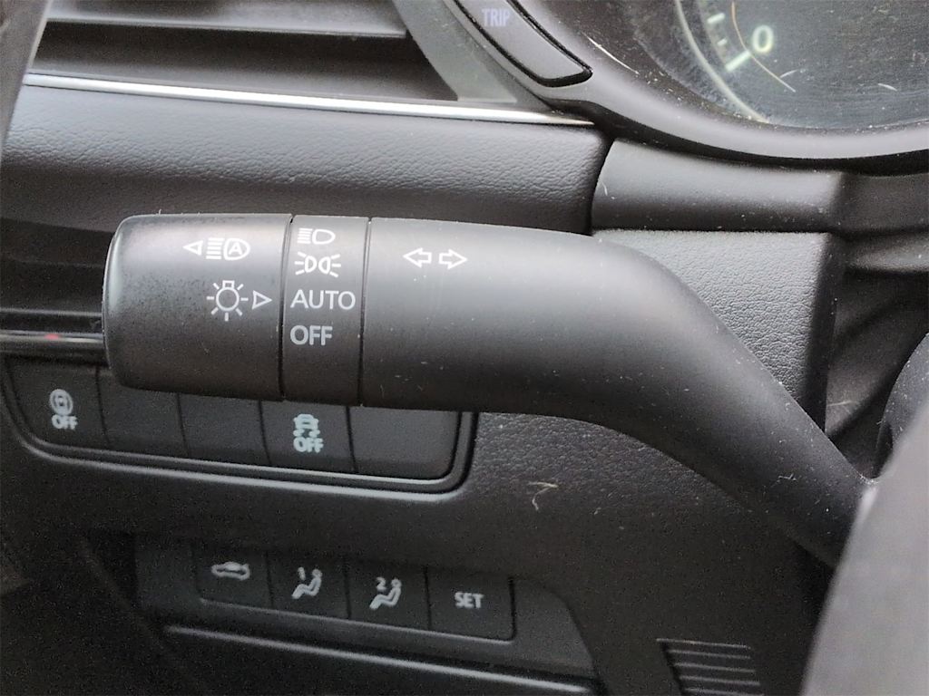 Thumbnail: 2022 Mazda Mazda3 - 15