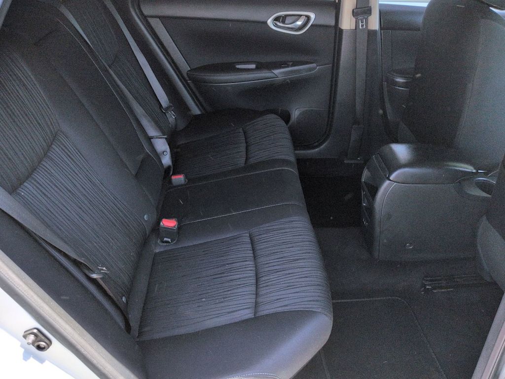 Thumbnail: 2019 Nissan Sentra - 28