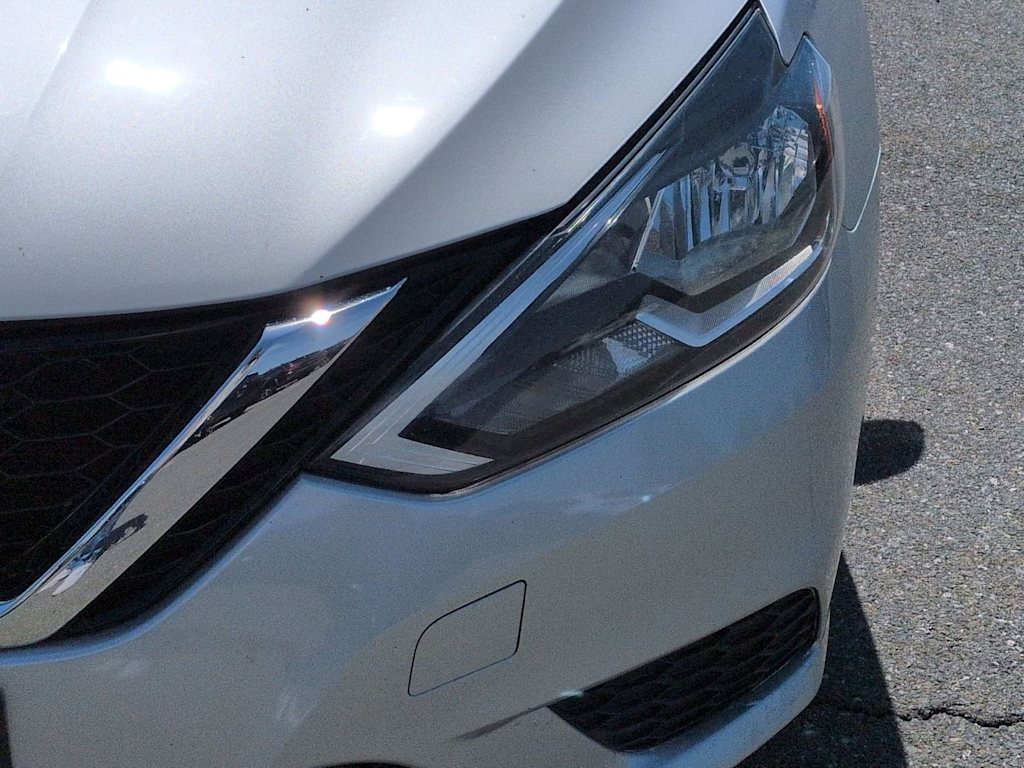 Thumbnail: 2019 Nissan Sentra - 26