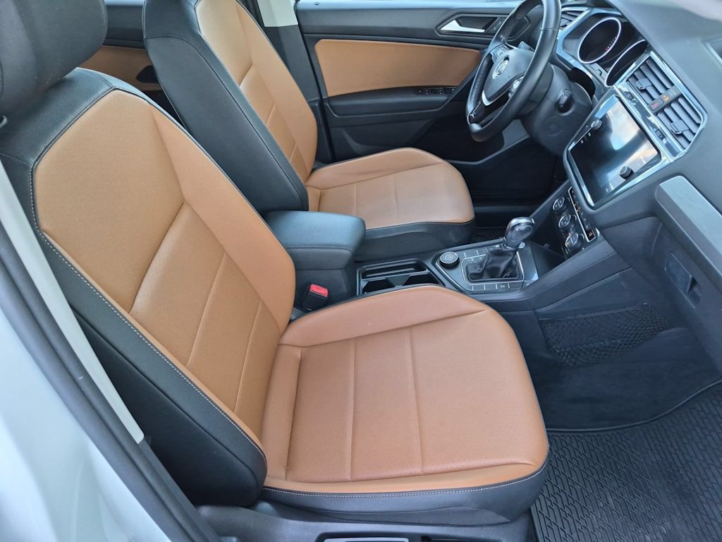 Thumbnail: 2019 Volkswagen Tiguan - 11