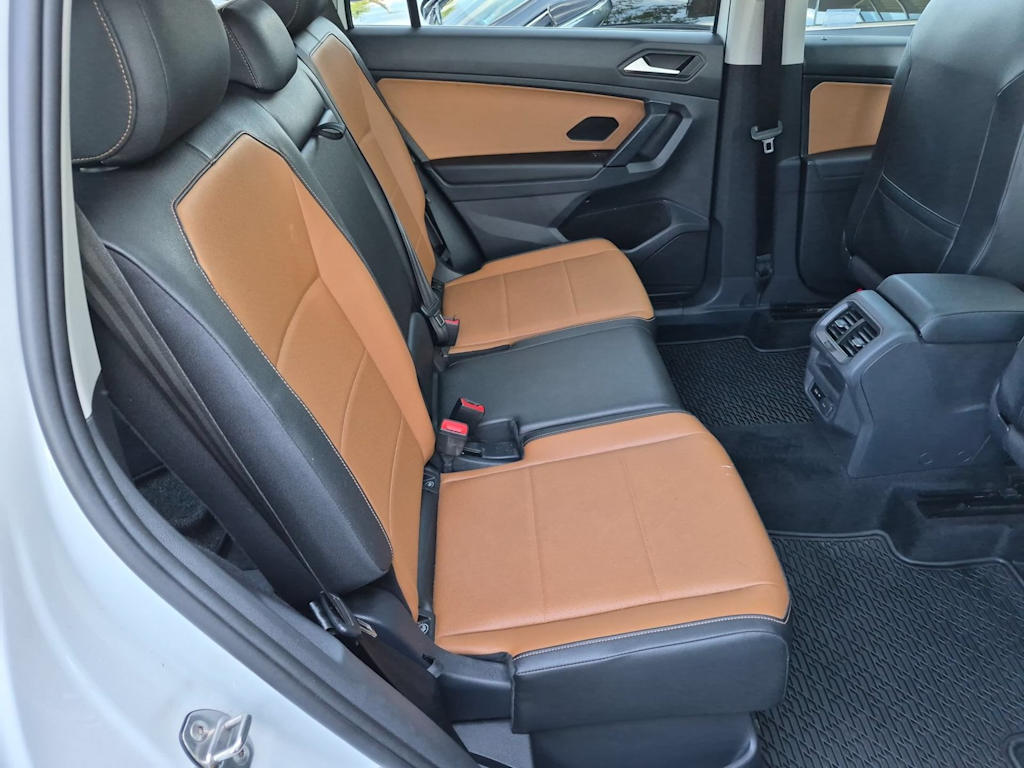 Thumbnail: 2019 Volkswagen Tiguan - 30