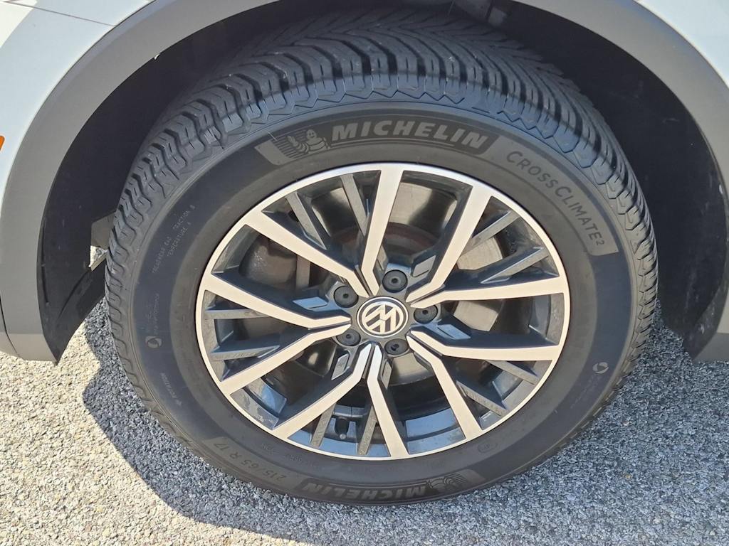 Thumbnail: 2019 Volkswagen Tiguan - 7