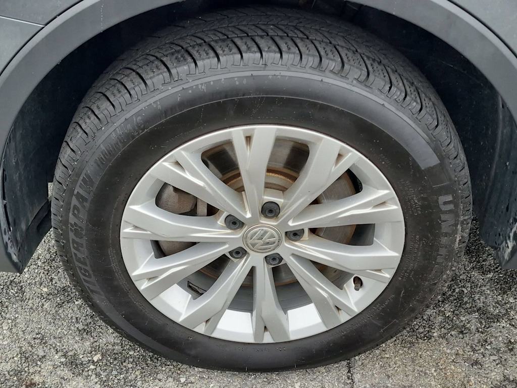 Thumbnail: 2019 Volkswagen Tiguan - 8