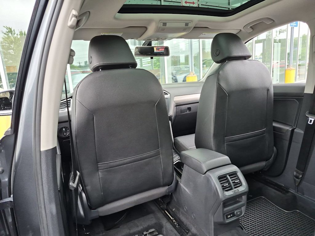 Thumbnail: 2019 Volkswagen Tiguan - 13