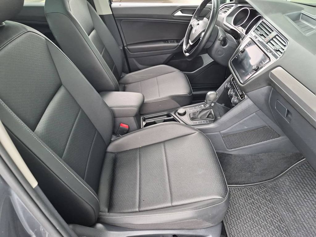 Thumbnail: 2019 Volkswagen Tiguan - 12