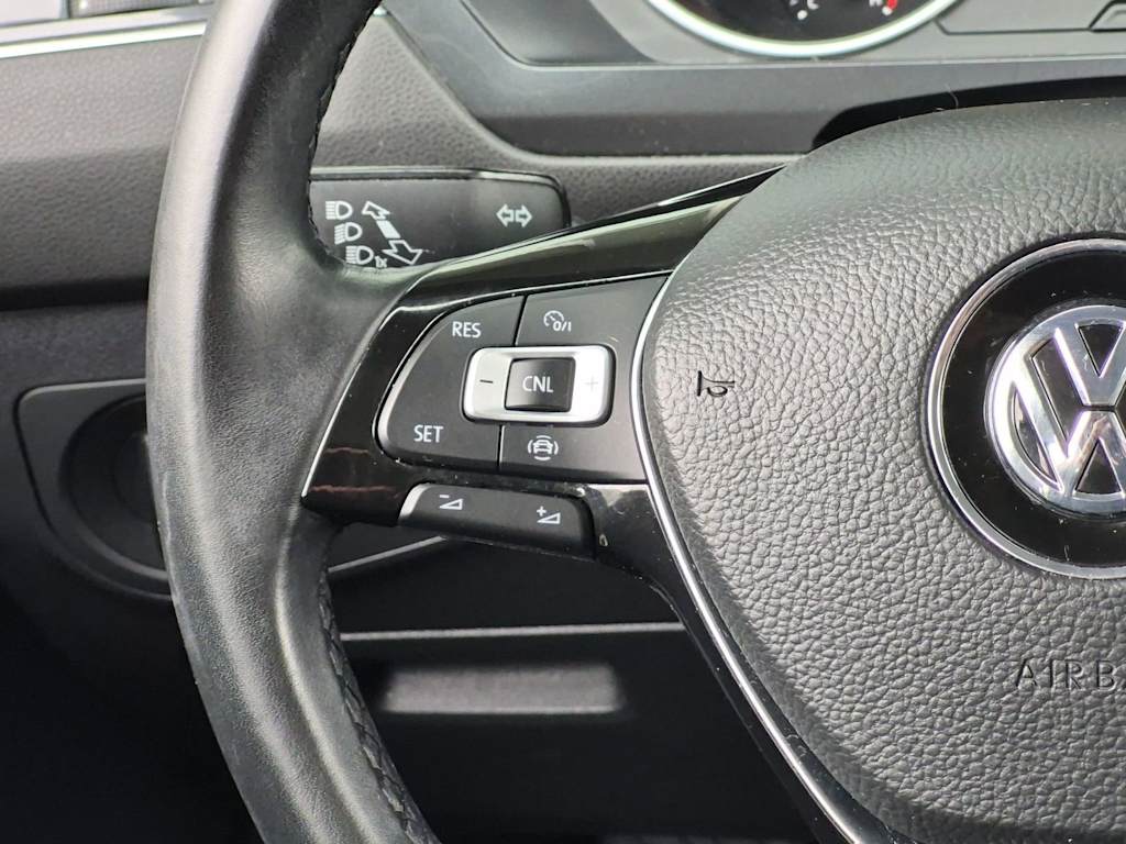 Thumbnail: 2019 Volkswagen Tiguan - 32