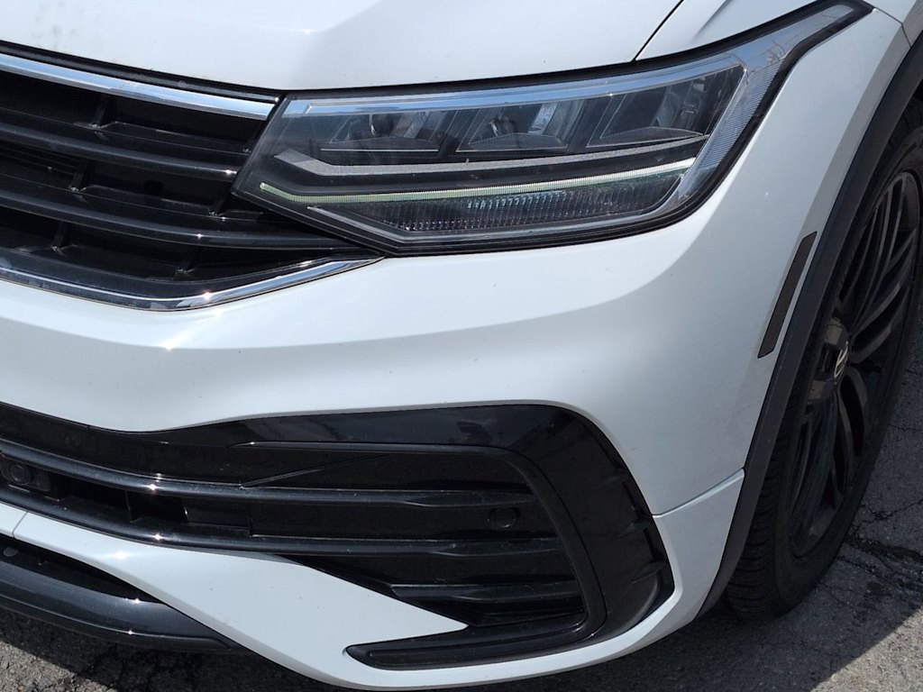 Thumbnail: 2022 Volkswagen Tiguan - 25