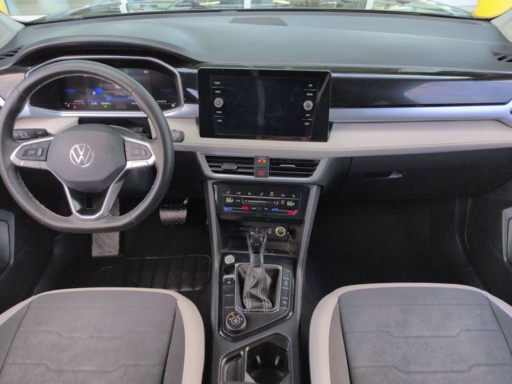 Thumbnail: 2025 Volkswagen Taos - 9