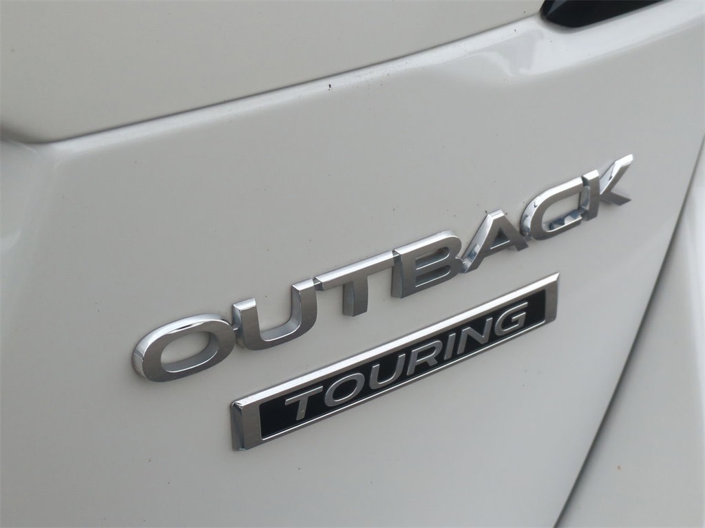 2022 Subaru Outback Touring 26