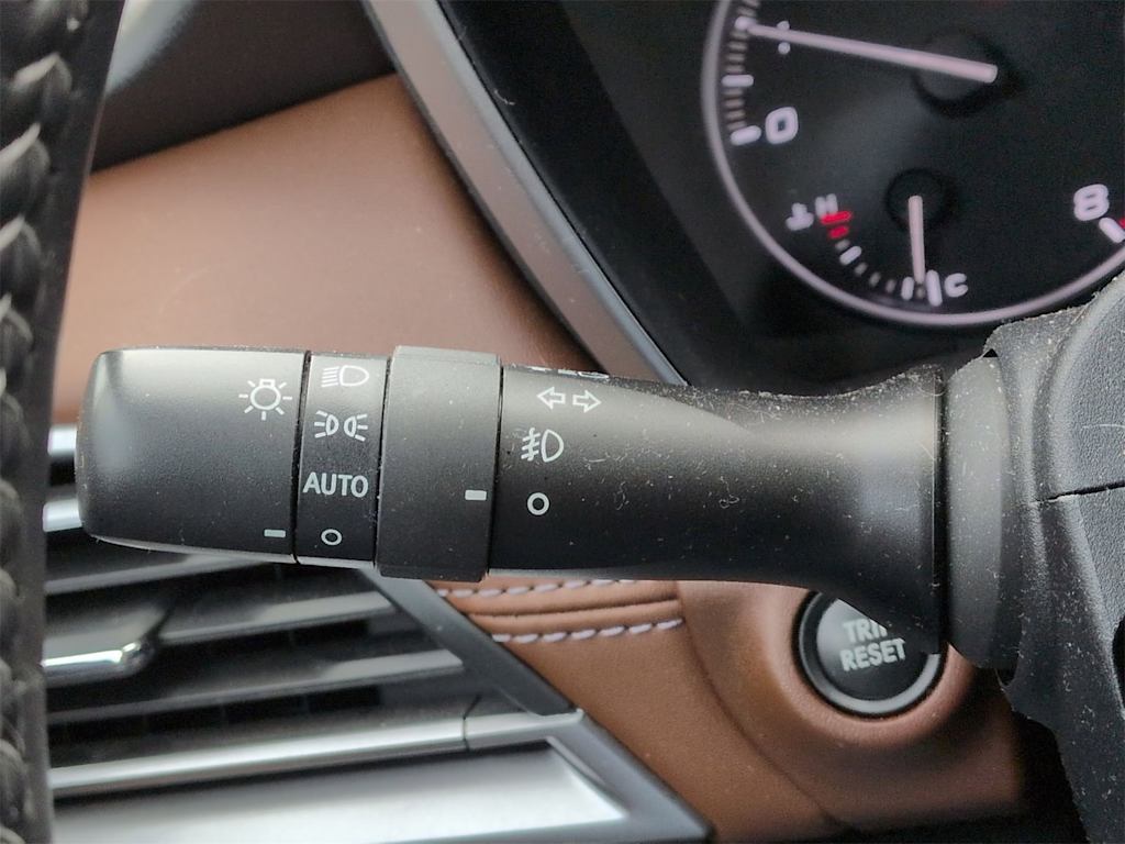 Thumbnail: 2022 Subaru Outback - 16