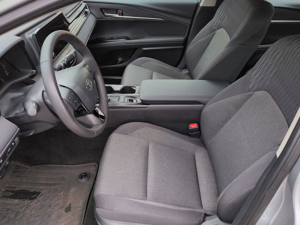 Thumbnail: 2025 Toyota Camry - 11