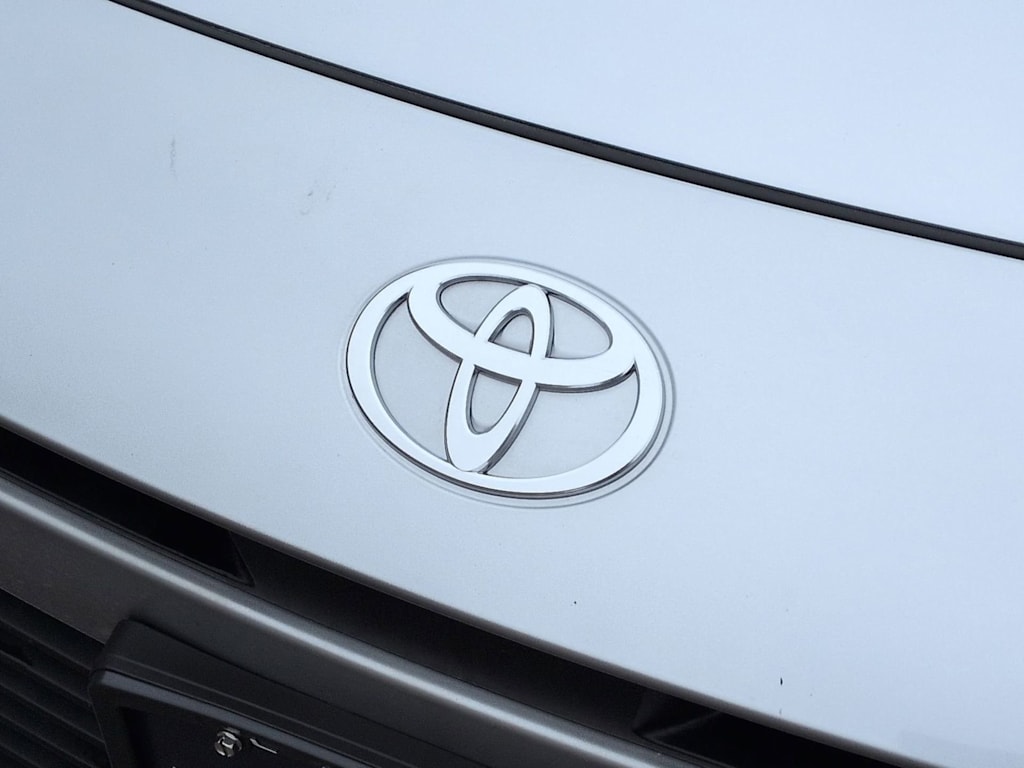 Thumbnail: 2025 Toyota Camry - 7