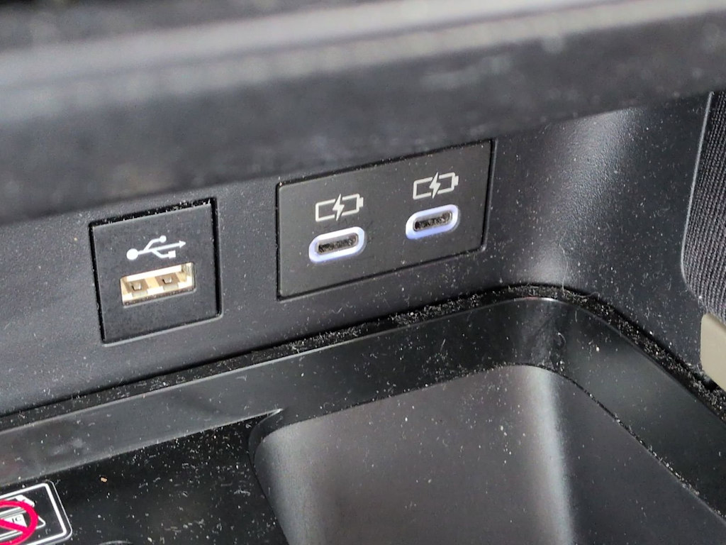 Thumbnail: 2025 Toyota Camry - 36