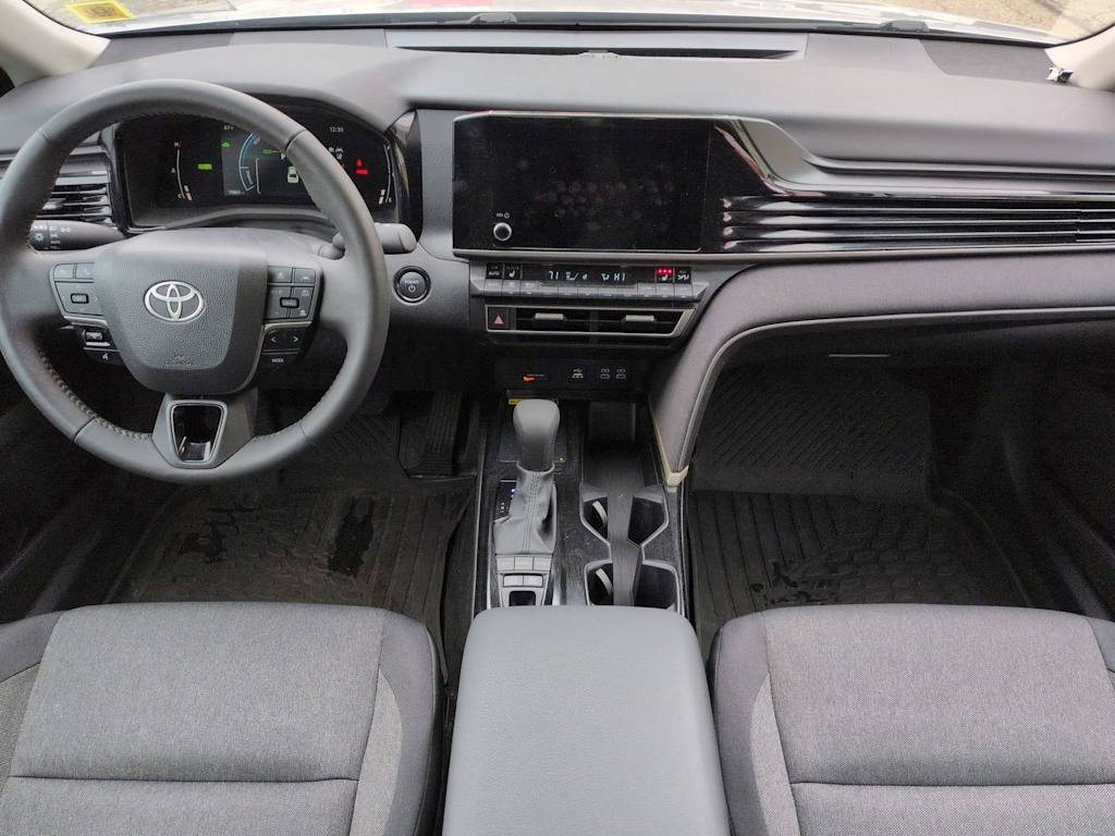 Thumbnail: 2025 Toyota Camry - 10