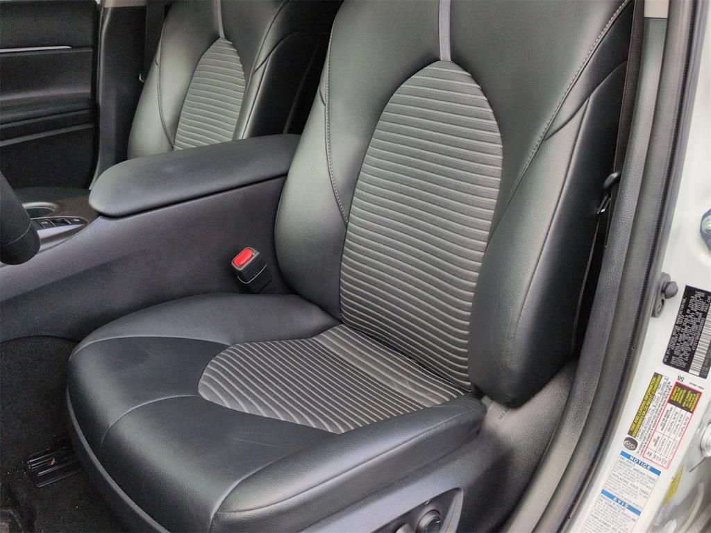 Thumbnail: 2023 Toyota Camry - 13