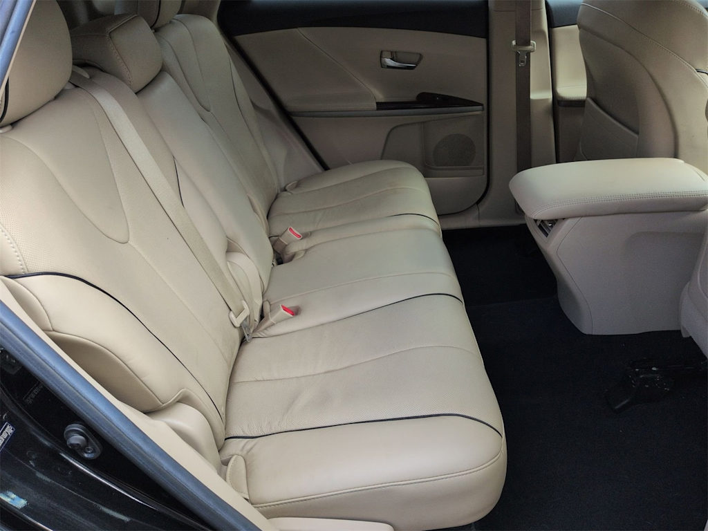 Thumbnail: 2015 Toyota Venza - 29