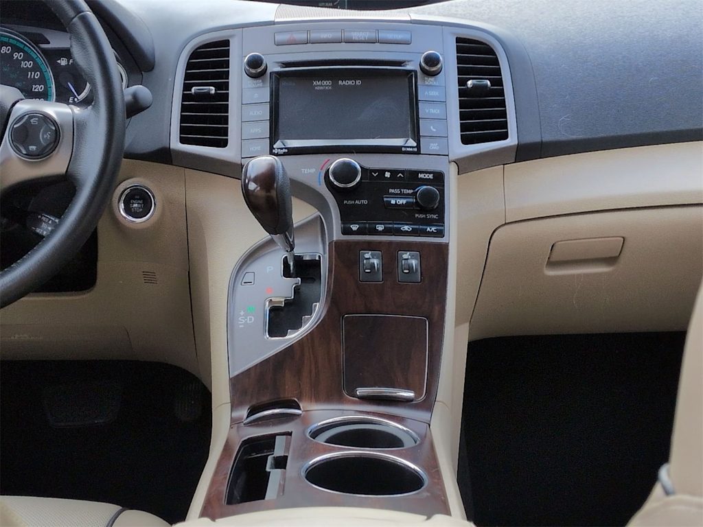 Thumbnail: 2015 Toyota Venza - 15