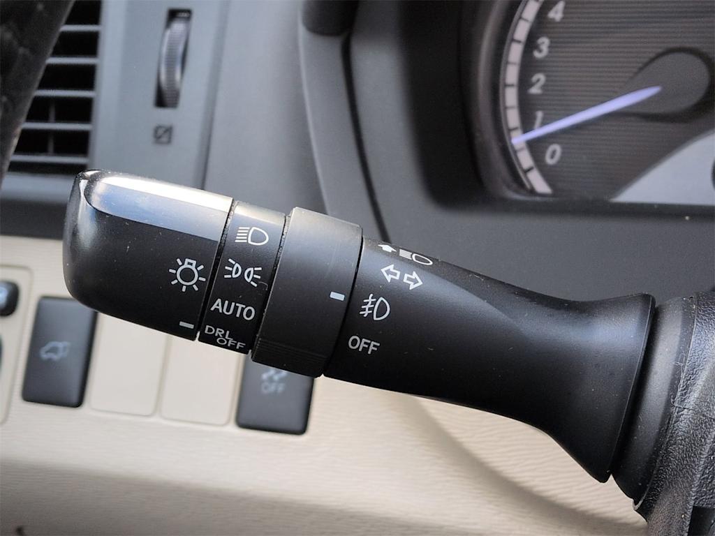 Thumbnail: 2015 Toyota Venza - 17