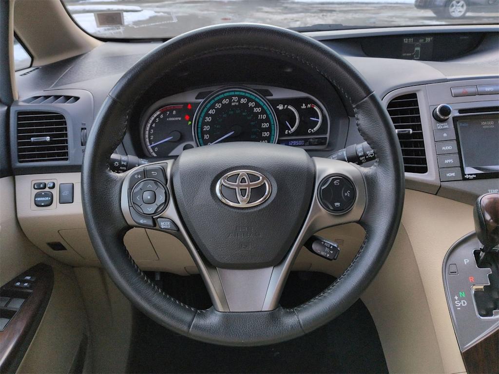 Thumbnail: 2015 Toyota Venza - 14