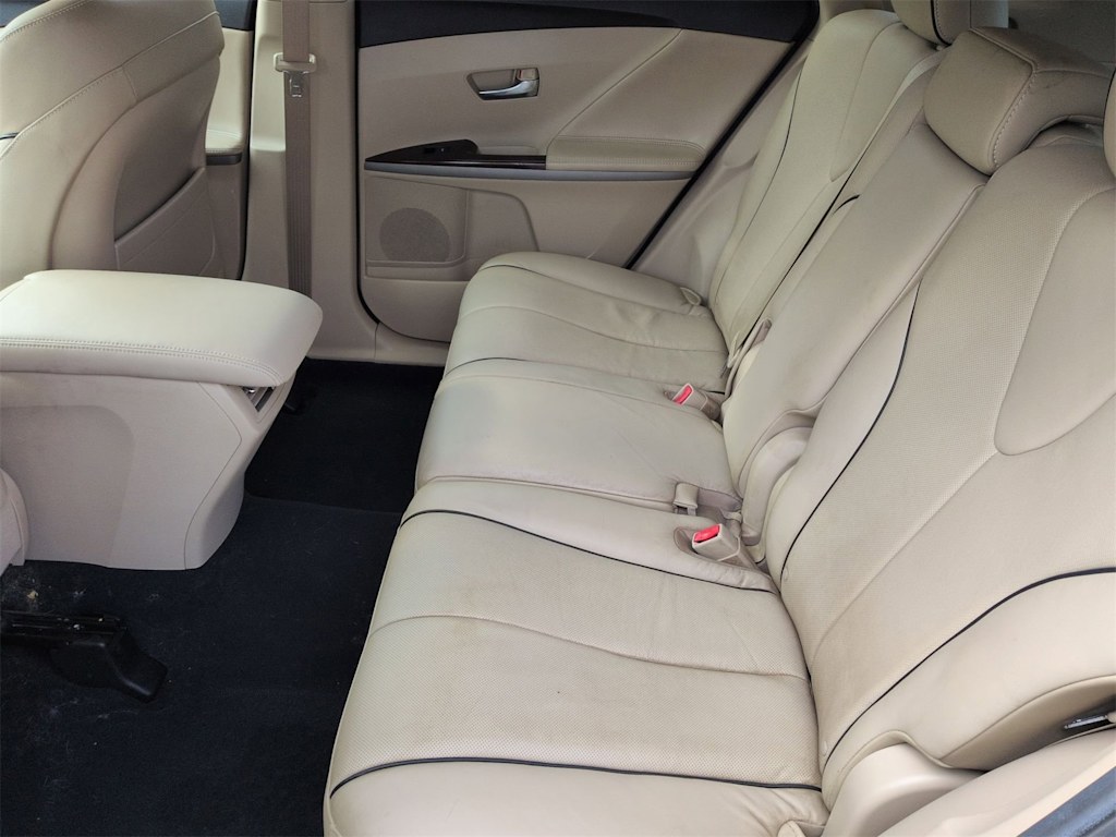 Thumbnail: 2015 Toyota Venza - 13