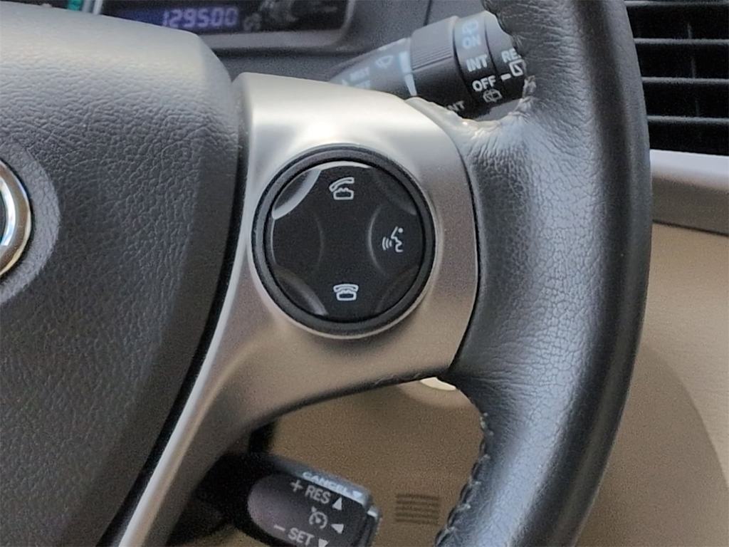 Thumbnail: 2015 Toyota Venza - 32