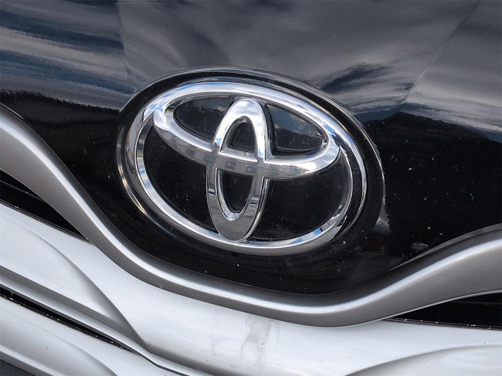 Thumbnail: 2015 Toyota Venza - 7