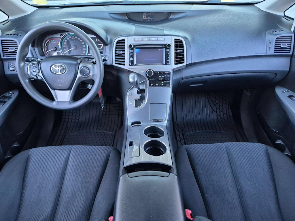 Thumbnail: 2013 Toyota Venza - 9