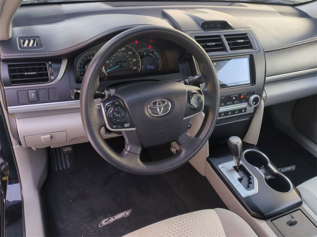 2014 Toyota Camry LE 2