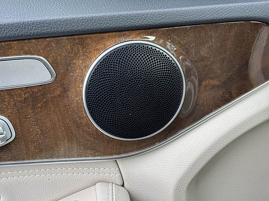 Thumbnail: 2016 Mercedes-Benz C-Class - 37