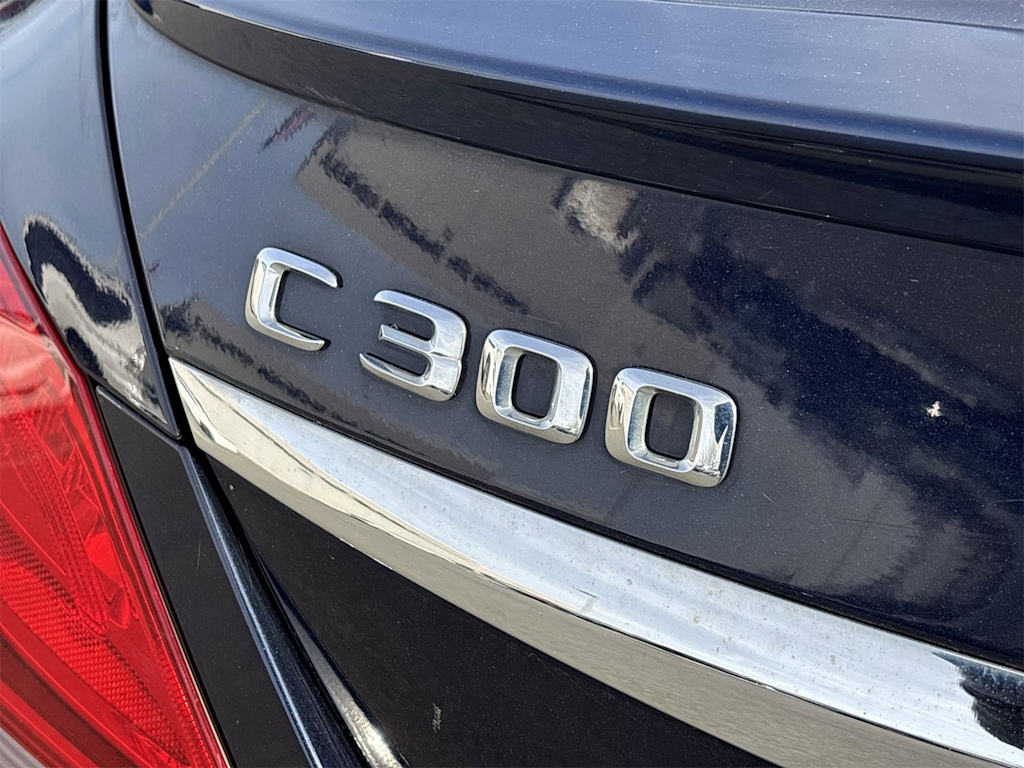 Thumbnail: 2016 Mercedes-Benz C-Class - 27