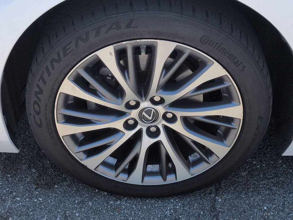Thumbnail: 2019 Lexus ES - 27