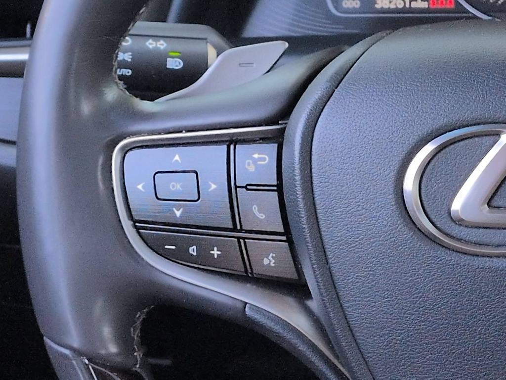 Thumbnail: 2019 Lexus ES - 33