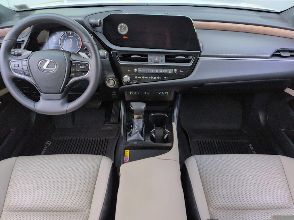 Thumbnail: 2023 Lexus ES - 10