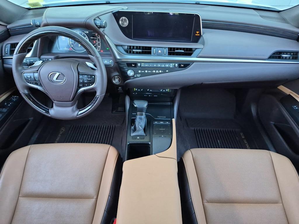 Thumbnail: 2021 Lexus ES - 8