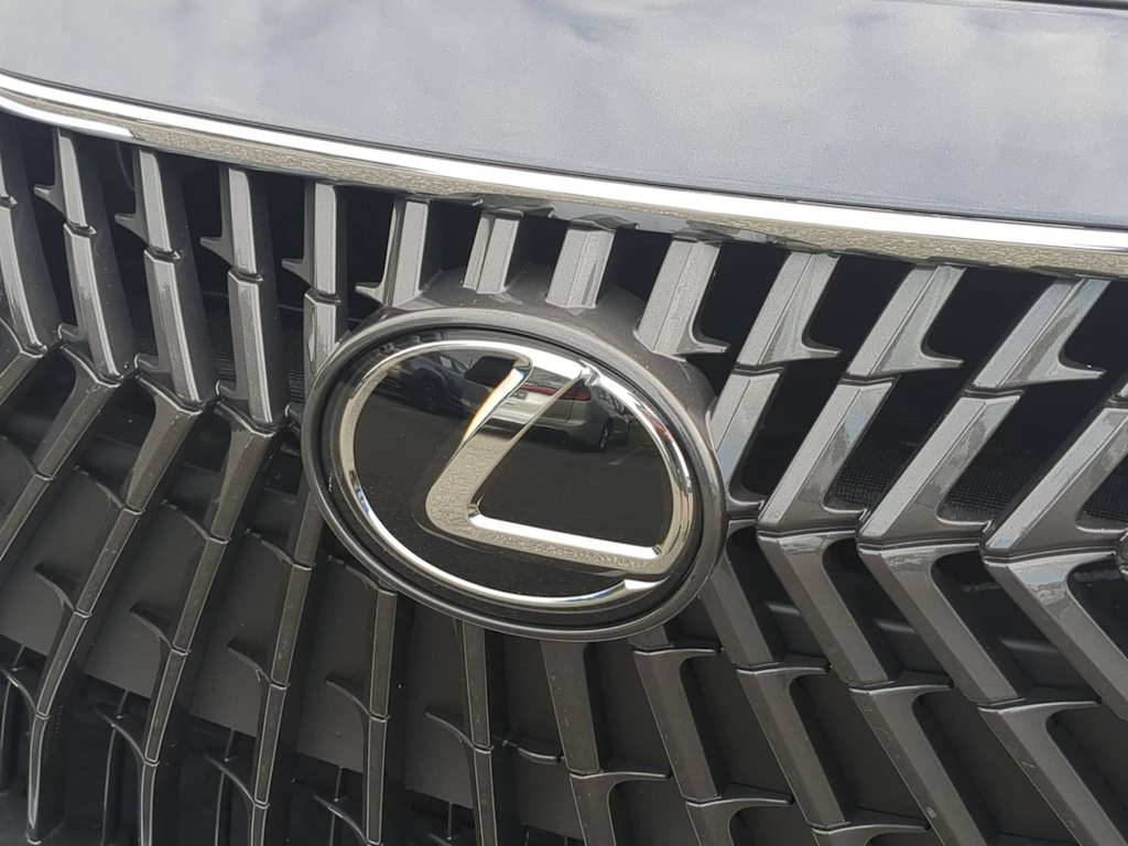 Thumbnail: 2024 Lexus ES - 5