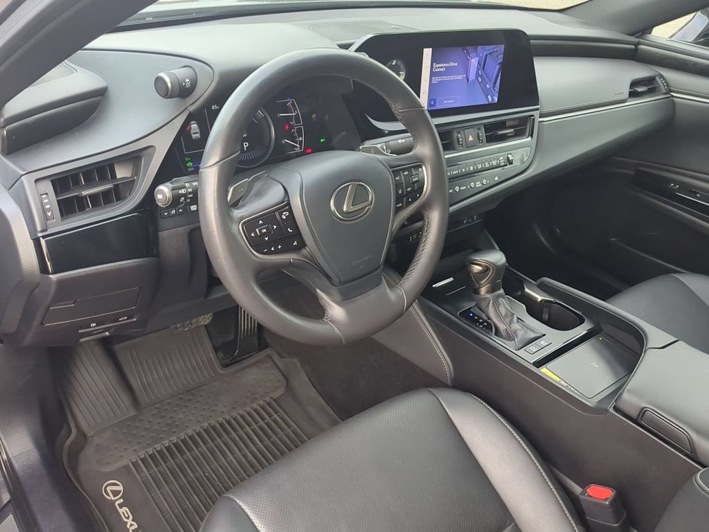 Thumbnail: 2024 Lexus ES - 2