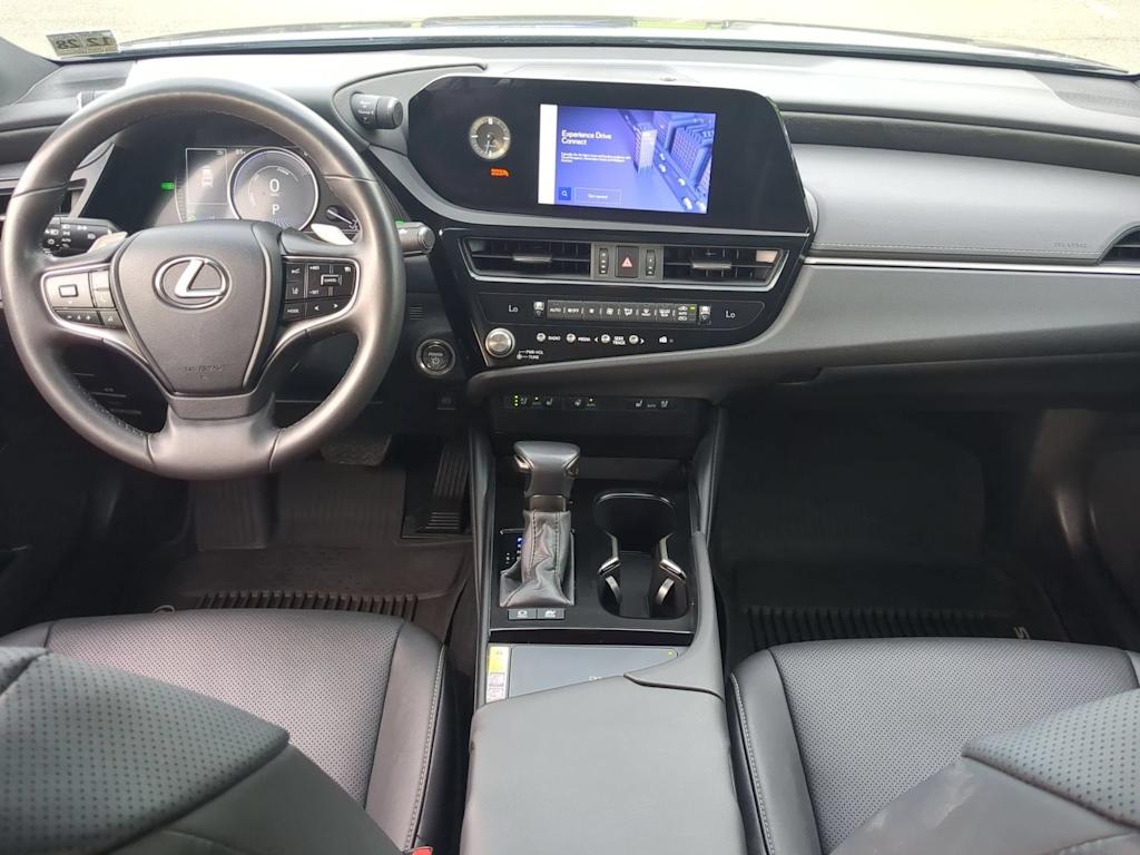 Thumbnail: 2024 Lexus ES - 8