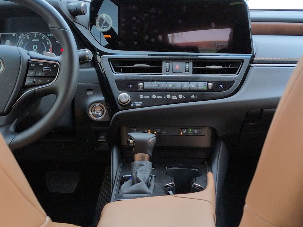 Thumbnail: 2025 Lexus ES - 13