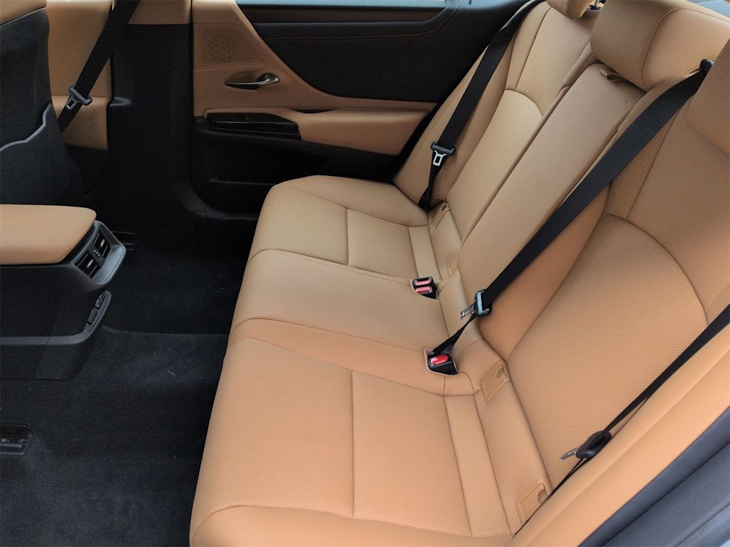 Thumbnail: 2025 Lexus ES - 11