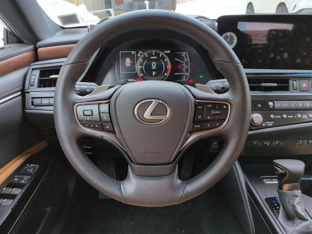 Thumbnail: 2025 Lexus ES - 12