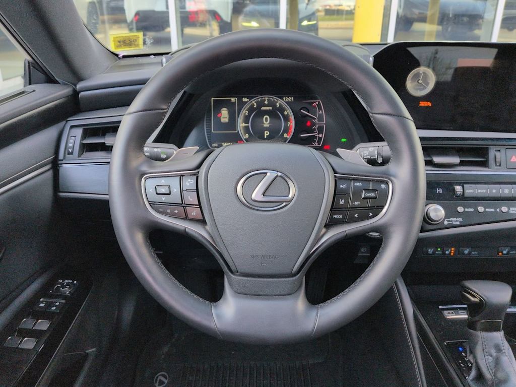 Thumbnail: 2025 Lexus ES - 13