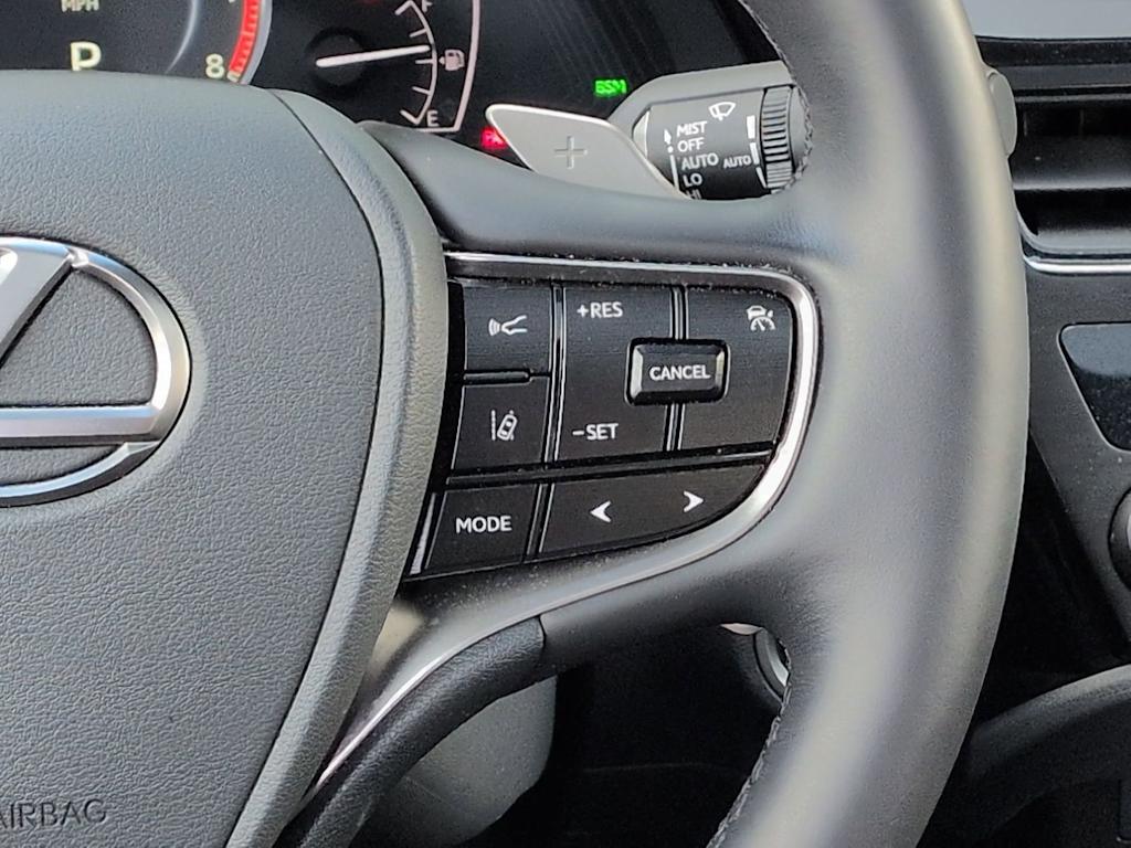 Thumbnail: 2025 Lexus ES - 34