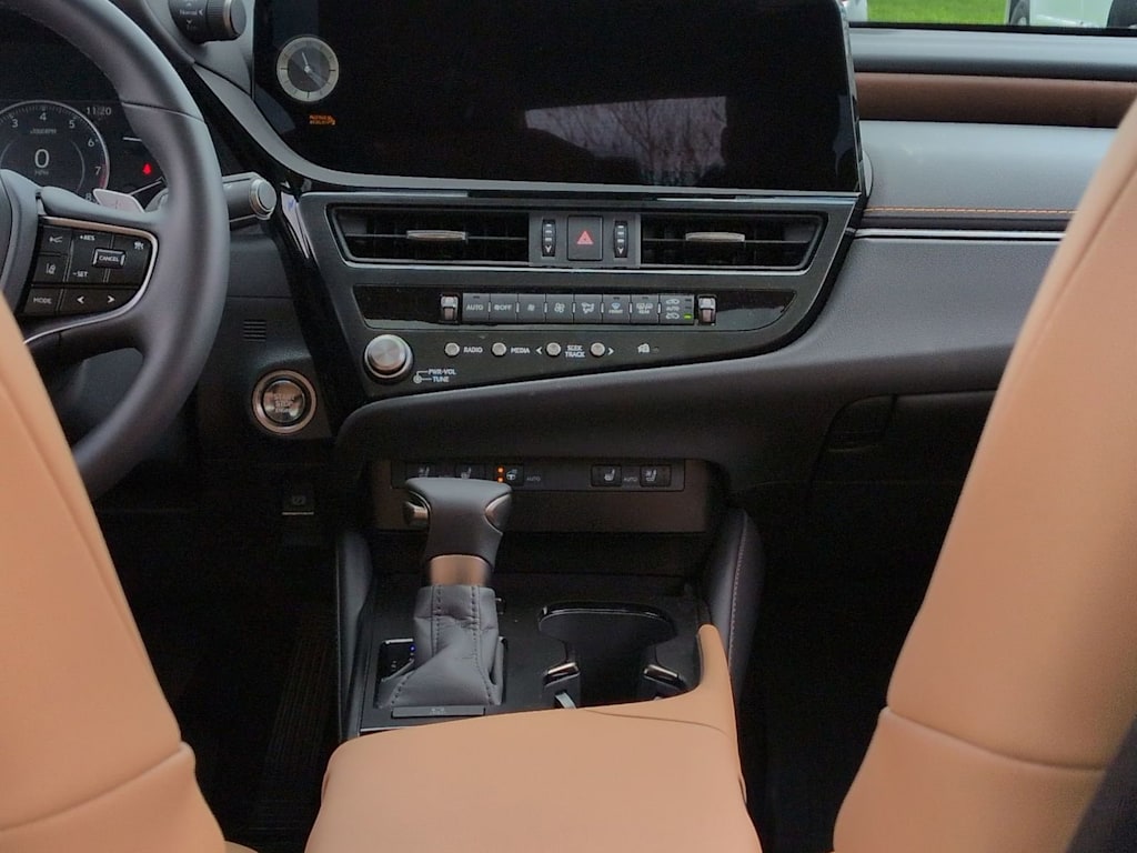 Thumbnail: 2025 Lexus ES - 15