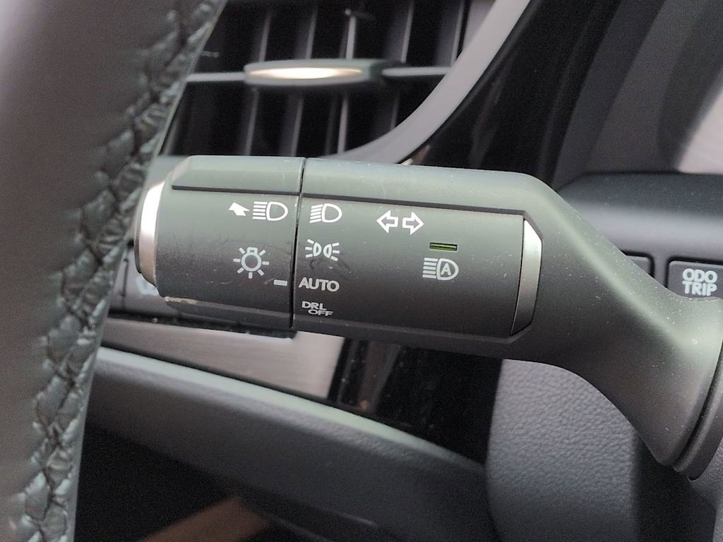 Thumbnail: 2025 Lexus ES - 34