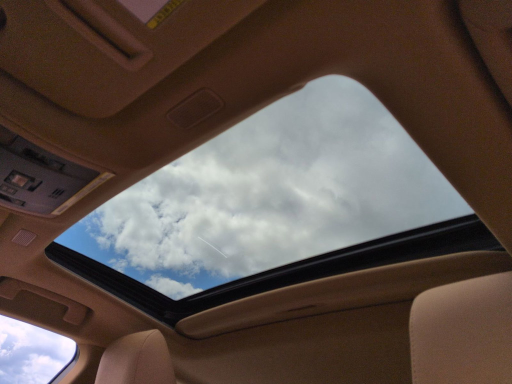 Thumbnail: 2025 Lexus ES - 28