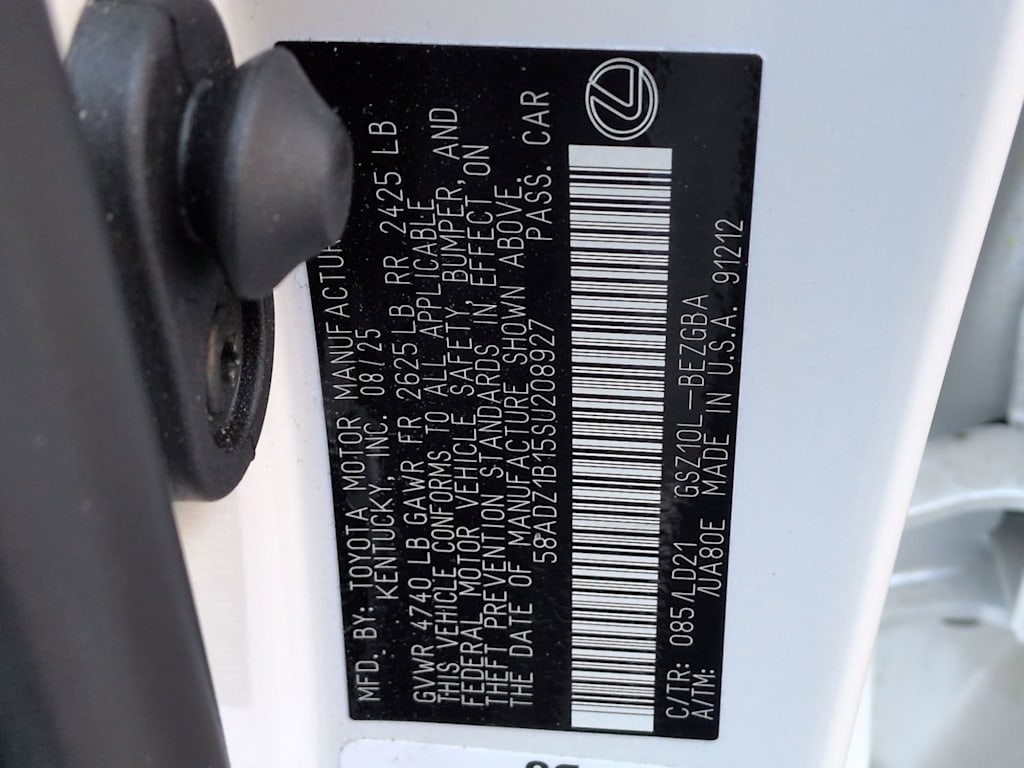 Thumbnail: 2025 Lexus ES - 21